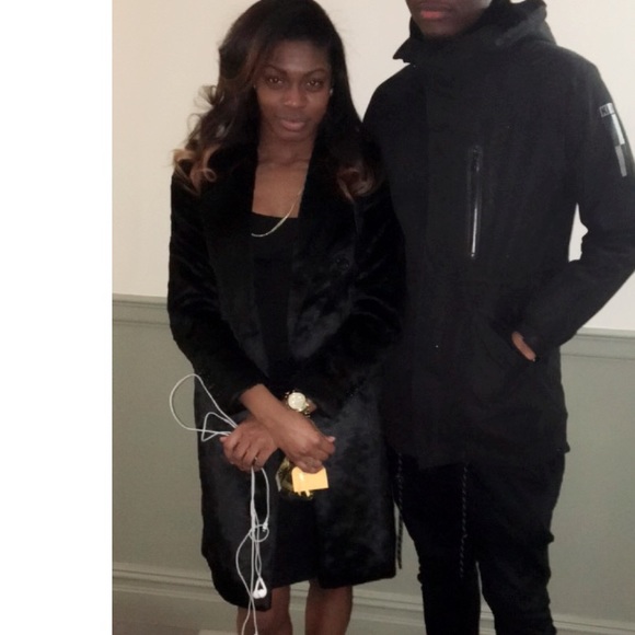 UNIQLO X Carine Roitfield Faux Fur Coat - Picture 11 of 11